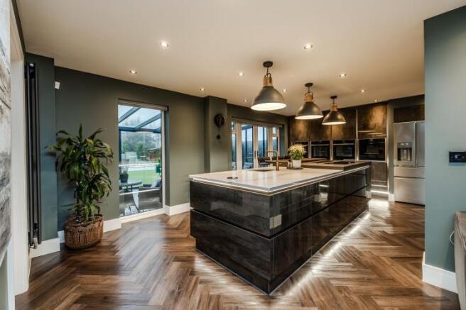 9MontpellierDriveMedburnNE200EG-57