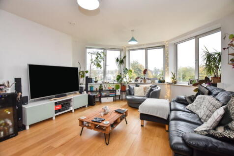 Sutton Court Road, Sutton, SM1 4FF