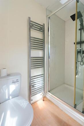 3 bed Terraced for sale Image 8