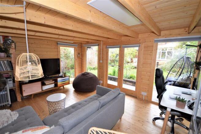 Garden Room / ...