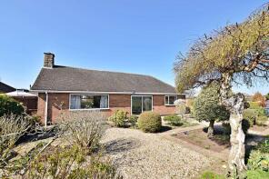 9, Almond Crescent, Swanpool, Lincoln LN6 0HN
