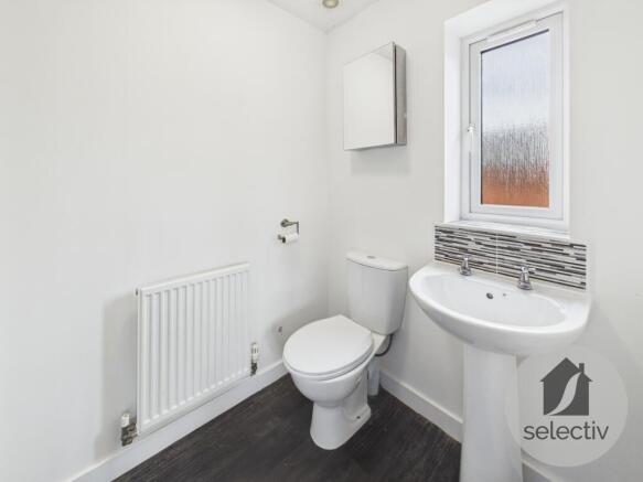 4 bed Detached for sale Image 10
