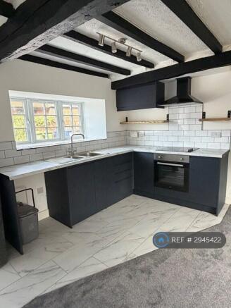 2 bed End of Terrace to rent Image 5