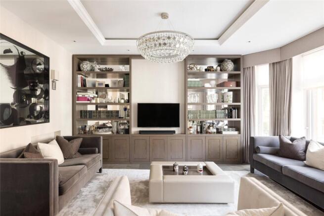 4-bed flat on Holland Park Gardens, London, W14, £2,950,000