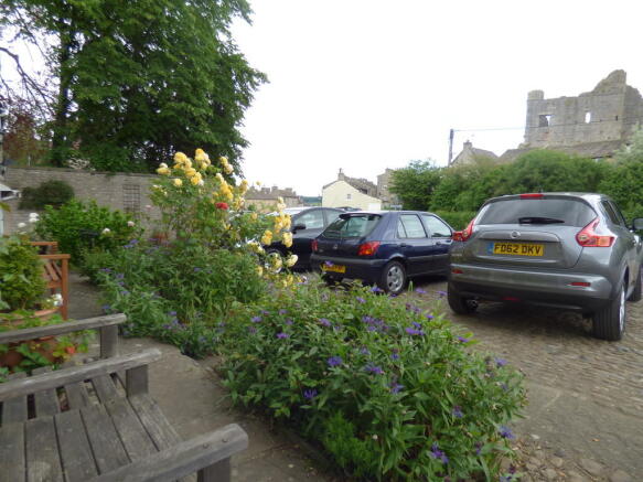 Photo 11