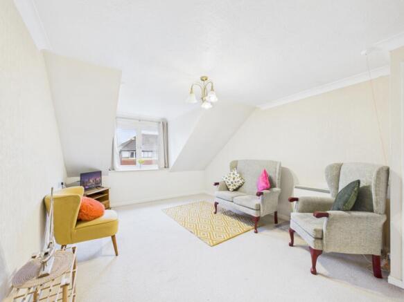 CAM02386G0-PR0163-STILL001