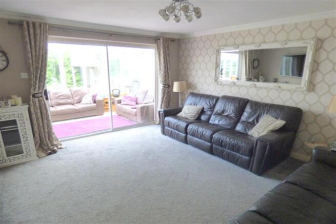 Lounge 1