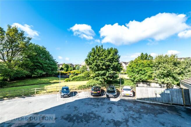 2 bed Apartment for sale Image 12