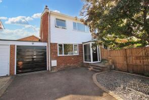 57, Wintringham Way, Purley On Thames, Reading RG8 8BH