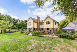 Winterbourne House, Newton Toney Road, Salisbury SP4 0BZ