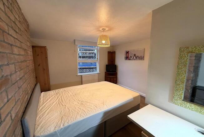 Bedroom 3 4th.jpg