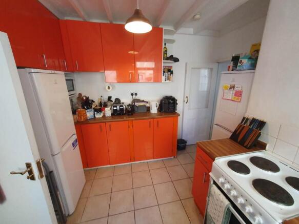 Kitchen (2)