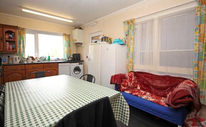 Farrar Road, Bangor, Gwynedd, LL57 photo 4