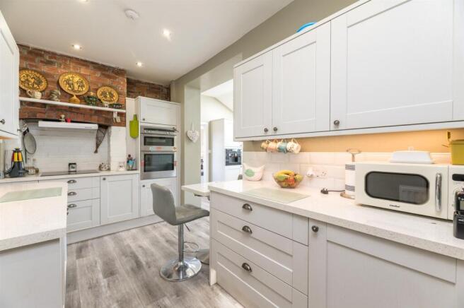 3 bed Detached for sale Image 7