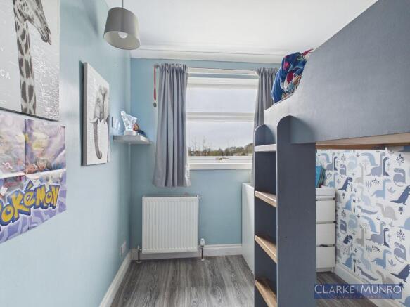 3 bed Semi-Detached for sale Image 8