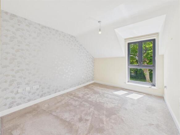 2 bed Apartment for sale Image 7