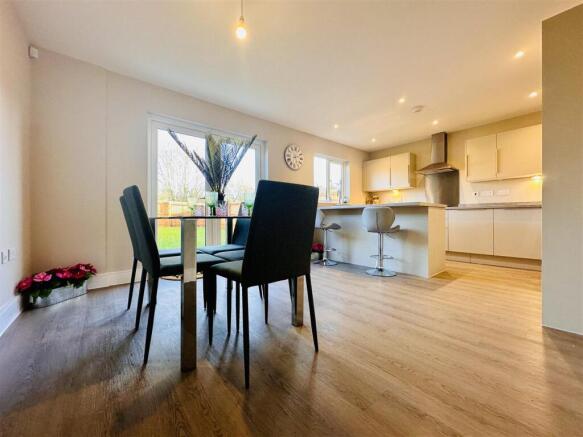 Kitchen/Diner/Family Room