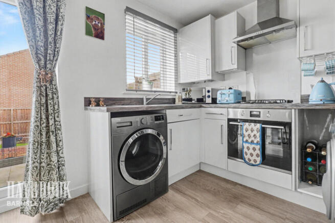 2 bed Terraced for sale Image 5