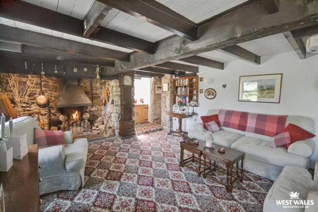 Main House Lounge