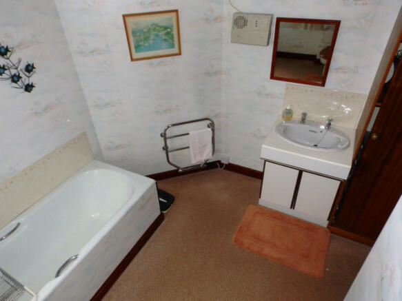 Main Bathroom