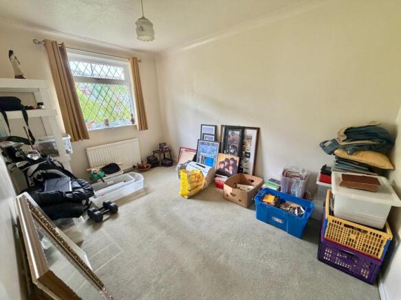 3 bed Semi-Detached Bungalow for sale Image 10