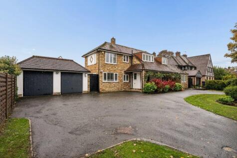 Beechwood Avenue, Little Chalfont, Buckinghamshire, HP6