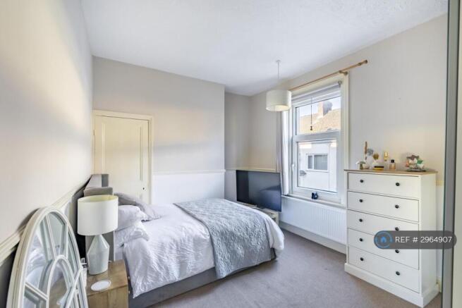 2 bed Terraced to rent Image 9