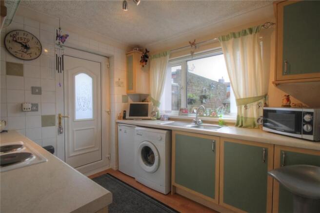 Kitchen Pic 1