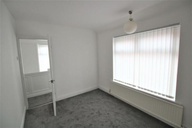 bedroom2.jpg
