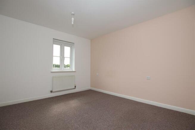 Bedroom 1.JPG