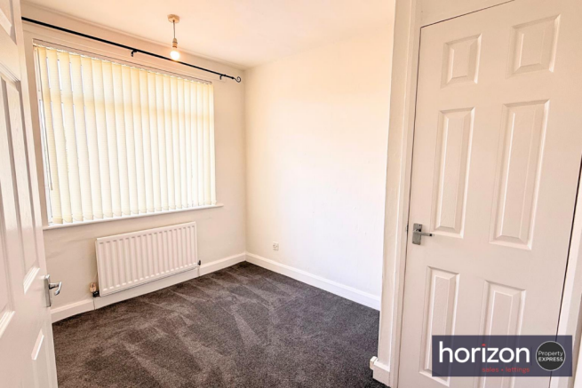 3 bed Terraced for sale Image 10