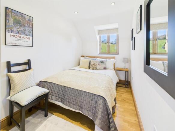 BEDROOM 5