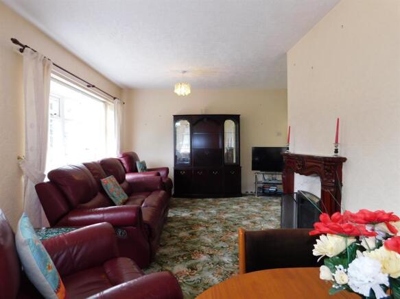Lounge 2
