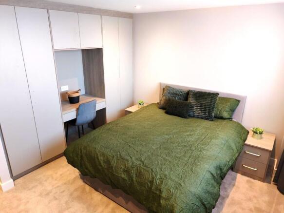 2 bed Apartment to rent Image 4