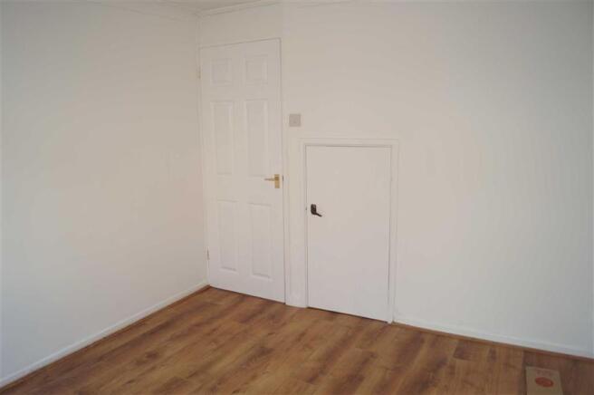 BEDROOM 2 (REAR)