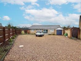 14, Ash Lane, Collingtree, Northampton NN4 0ND