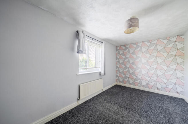 3 bed Semi-Detached for sale Image 8