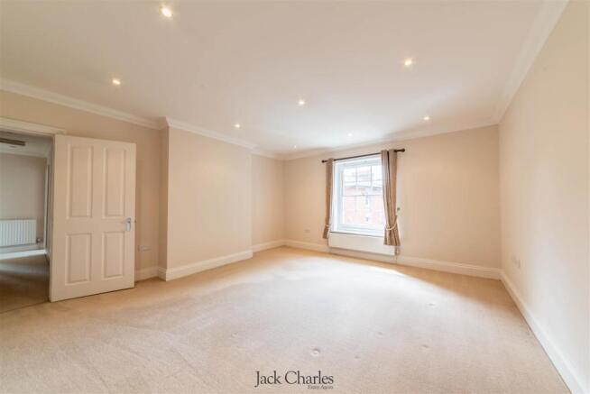 5 Elmfield House_-11.jpg