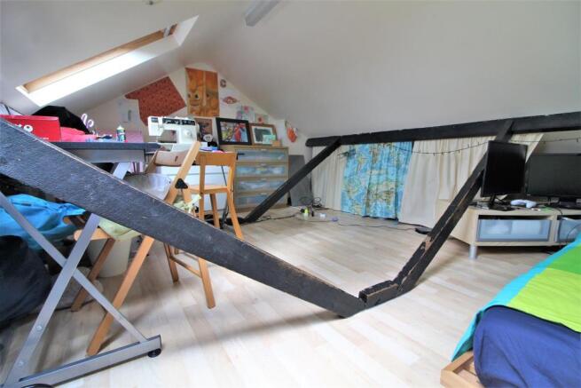LOFT ROOM