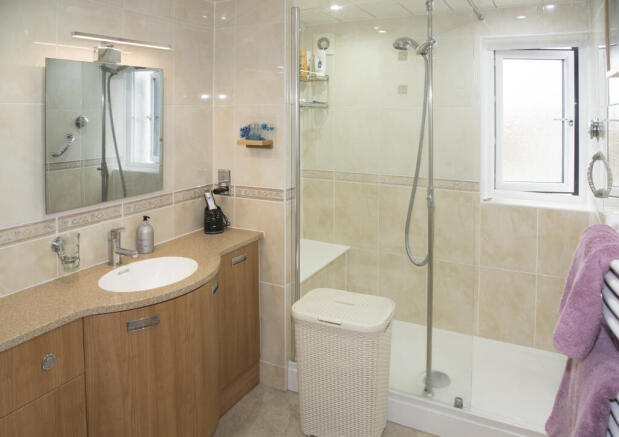 17 - Shower Room 2