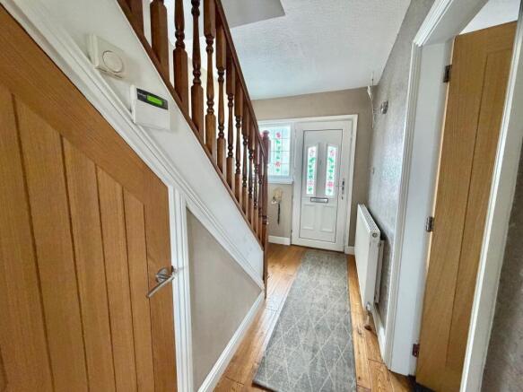3 bed Semi-Detached for sale Image 10
