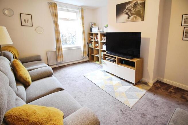 2 bed Terraced for sale Image 6