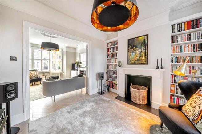 Princes Avenue, London, N22 photo 4