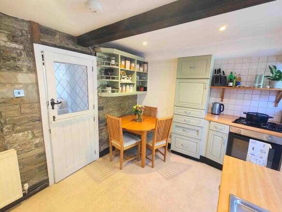 2 bed Cottage for sale Image 9