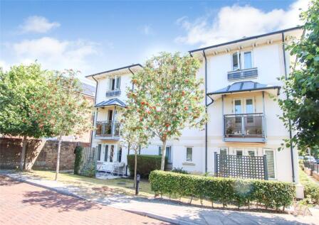 Eastern Road, Lymington, Hampshire, SO41
