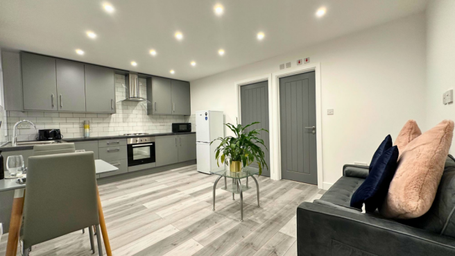 Lounge / Diner / Kitchen