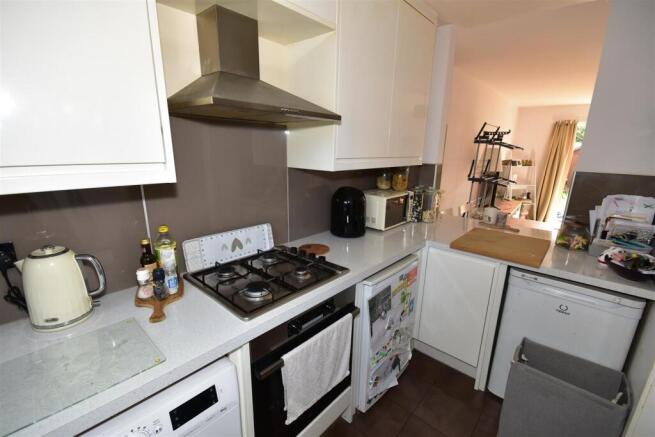 Andrew Close, Hainault photo 4