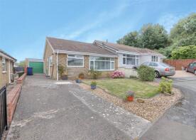 19, Highcliffe Grove, Redcar TS11 8DU