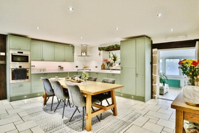 Kitchen/Dining Room
