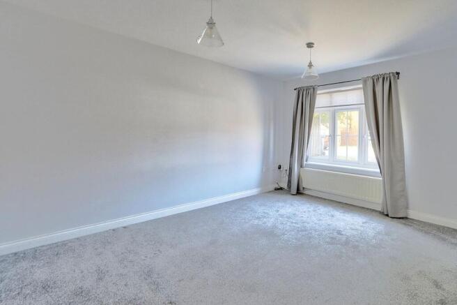 2 bed Semi-Detached for sale Image 7